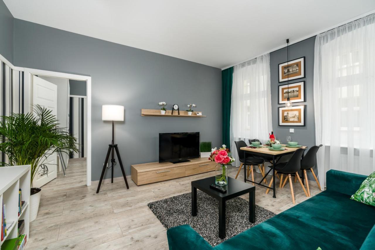 Deluxe Old Town By Renters